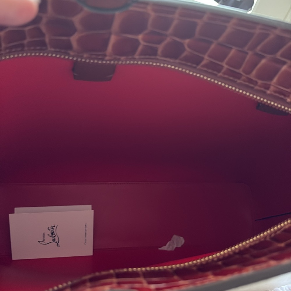 Christian Louboutin Cabata tote on brown “croc” - Picture 3 of 8
